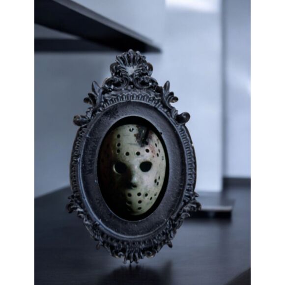 Jason Vorhees Pin Friday the 13th Horror Movie Accessory - Picture 1 of 1